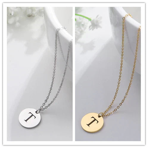 Elegante Goldfarbene Buchstaben Anhänger Halskette