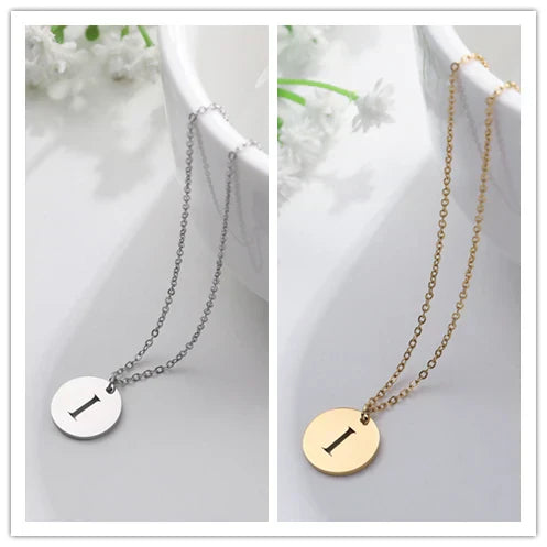 Elegante Goldfarbene Buchstaben Anhänger Halskette