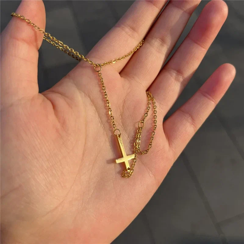 Goldfarbenes Kreuz Handarmband