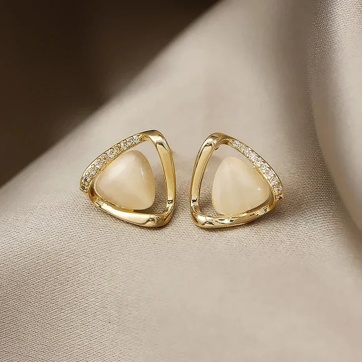Elegante Dreiecks Ohrringe mit Opal und Kristall