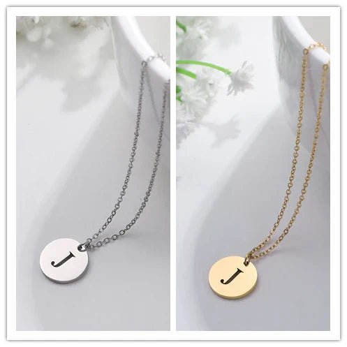 Elegante Goldfarbene Buchstaben Anhänger Halskette
