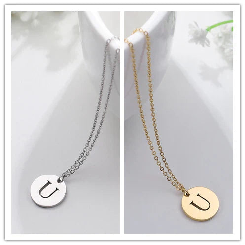 Elegante Goldfarbene Buchstaben Anhänger Halskette