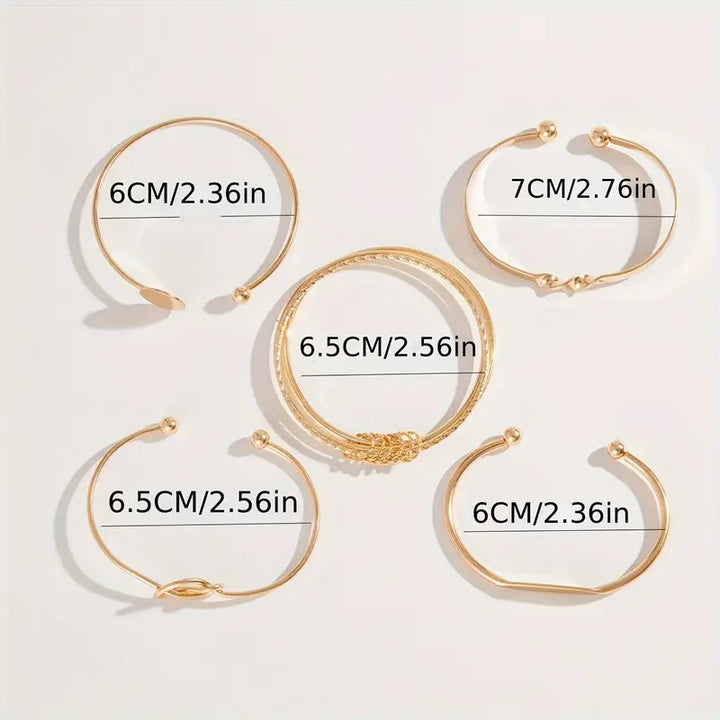 Elegantes Goldfarbenes Armband Set